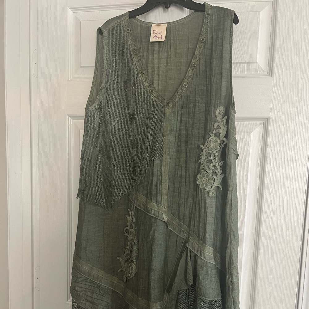 New without tags XL Pretty Angel Dress